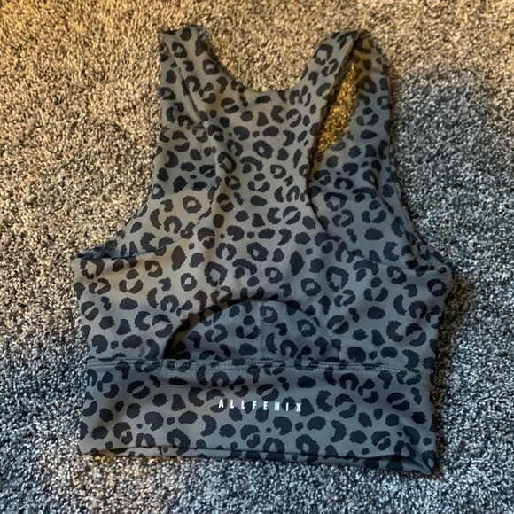 All Fenix cheetah print black and gray, athletic tank top size Xs - Picture 2 of 2